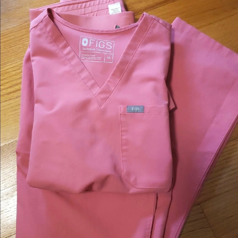 FIGS pink scrubs